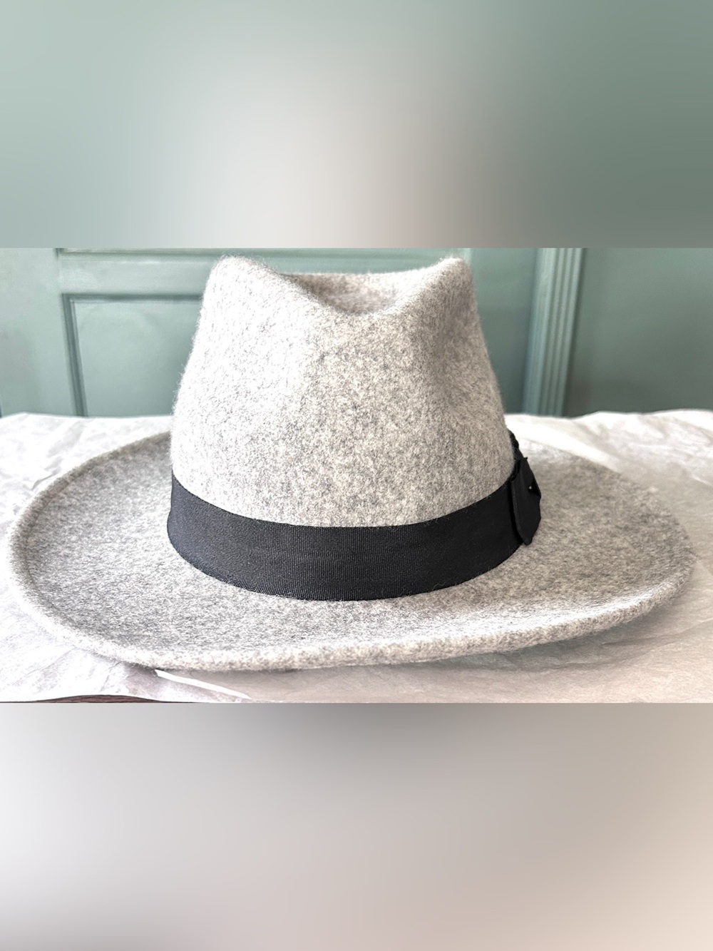 ASOS Design Felt Fedora with Size Adjuster in Gray - Adjustable
